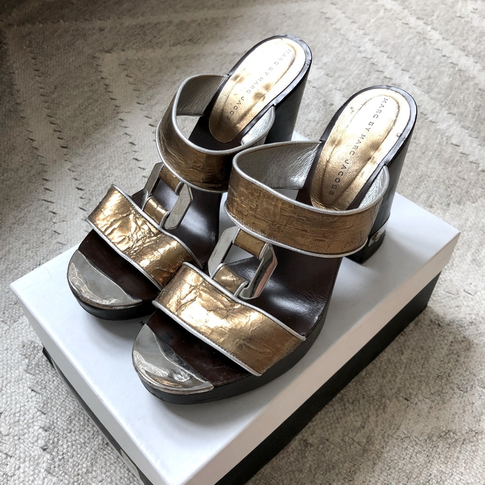 Marc by Marc Jacob’s heeled wooden sandal 8.5 / 40
